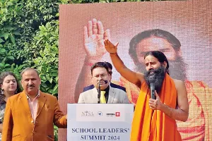 शिक्षा में सनातन,  सांस्कृतिक विरासत के साथ राजनीतिक व आर्थिक भाव जरूर: पूज्य स्वामी जी महाराज