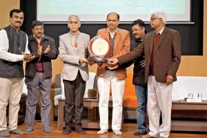 अश्वगंधा आधारित ‘आधुनिक स्वास्थ्य समस्याओं का प्राकृतिक समाधान’विषय पर एकदिवसीय संगोष्ठी का आयोजन